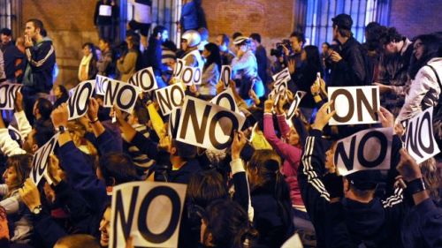 DEMONSTRATION: The protesters complained government cuts to Spain’s health system have prevented access to a  new drug to combat hepatitis C